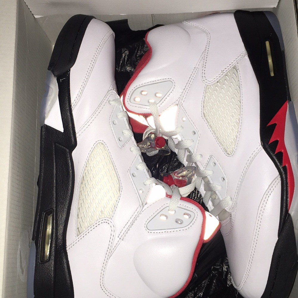 Jordan fire red 5s